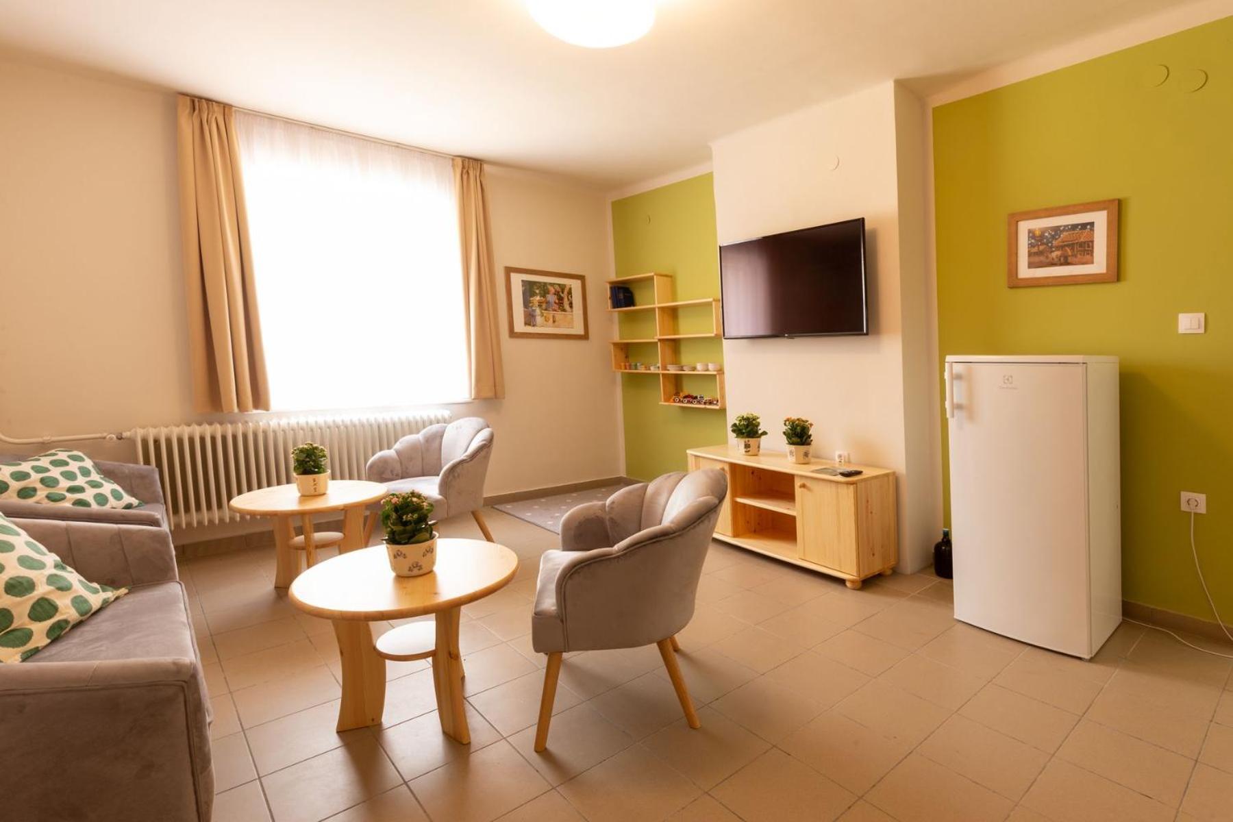 Hotel Csoemoeri Vendeghaz à Csomor Extérieur photo
